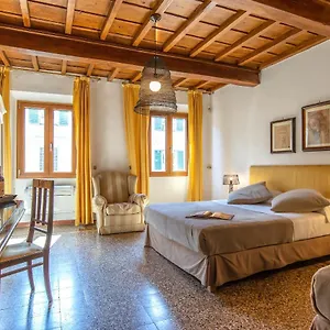 Bed & Breakfast Mdr Gia Via Larga