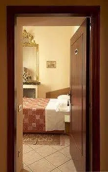 Hotel Villa Il Castagno Florence 2*,