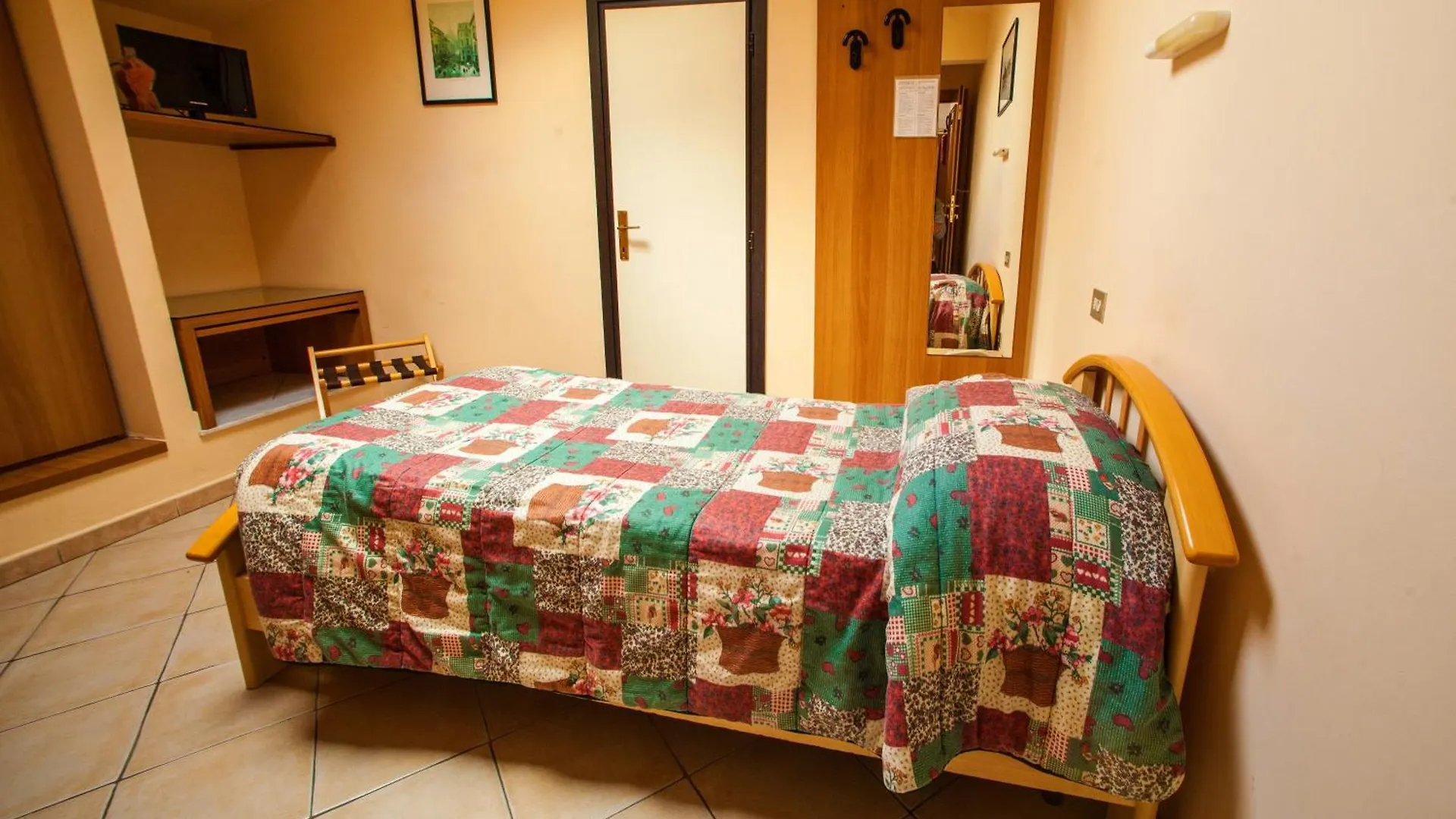 **  Hotel Villa Il Castagno Florence Italy